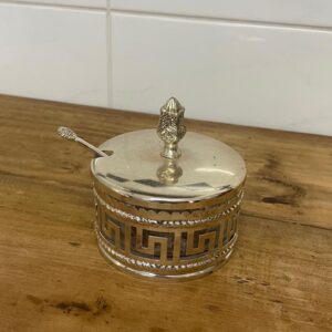 Açucareiro de prata com colher e tampa